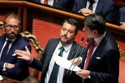 Thủ tướng Italia bất ngờ từ chức