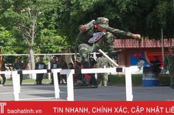 Xem chiến sỹ LLVT Hà Tĩnh thi chữa cháy, cứu hộ - cứu nạn