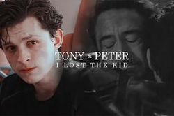 Xúc động trước 2 khoảnh khắc của Spider-man và Tony Stark trong Avengers như lời tiên đoán 'Nhện Nhọ' rời xa MCU