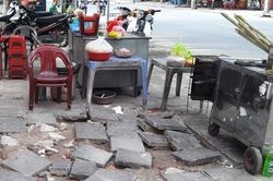 Hải Phòng: Đường, hè xuống cấp, tai nạn rình rập