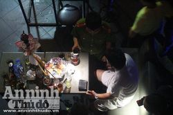 Đột kích hàng loạt quán bar trong đêm, phát hiện nhiều 'bóng cười' và ma túy