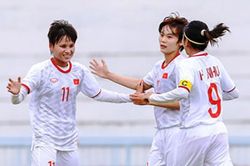 Tuyển nữ Việt Nam rộng cửa vào chung kết AFF Cup
