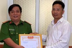 Khen thưởng thành tích phá án