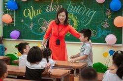 Chuẩn bị đội ngũ giáo viên: Có tư duy đổi mới, phương pháp dạy học sáng tạo