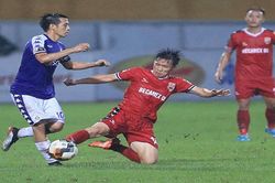 Văn Quyết bị ngó lơ vì HLV Park Hang Seo đã có Công Phượng, Văn Toàn