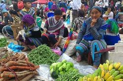 Đi chợ phiên vùng cao tại... Hà Nội