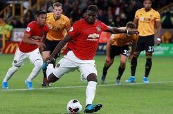 Vụ Pogba tranh đá phạt đền: MU vẫn chỉ là… những đứa trẻ