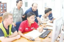 Hoàn thiện quy định pháp luật liên quan đến người nước ngoài