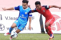 Đội bóng Martin Lò đến gần vé play-off thăng hạng