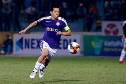 Vì sao Văn Quyết bị loại trước trận gặp Thái Lan ở VL World Cup 2022?