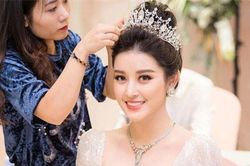 Đăng ảnh mặc váy cưới cùng dòng trạng thái gây tò mò, Á hậu Huyền My sắp lấy chồng?