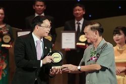 Văn Phú - Invest được vinh danh 'Top 50 Nhãn hiệu nổi tiếng Việt Nam'