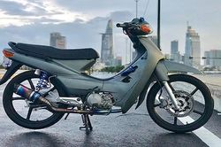 Chi tiết 'xe máy cỏ' Honda Wave độ 190cc ở Sài Gòn