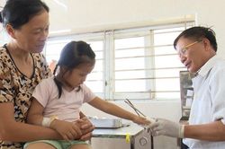 Lương y thương binh vì đồng đội, đồng bào