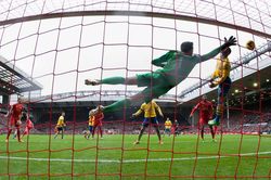 Anfield - Tử địa của Pháo thủ Arsenal