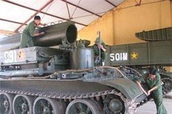 'Bạn đồng hành' đặc biệt của xe tăng - thiết giáp Việt Nam