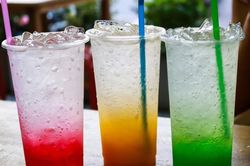 Tránh 'nạp' 10 thực phẩm gây hại gan