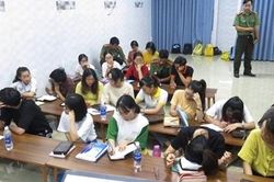 Núp bóng trung tâm đào tạo tiếng nước ngoài để truyền đạo trái phép