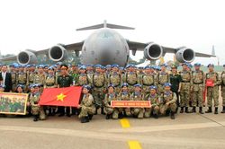 Trọn nghĩa, vẹn tình