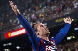 Messi và Suarez phấn khích sau bàn thắng đẹp của Griezmann