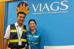Khách bỏ quên gần 1 tỷ đồng trên máy bay