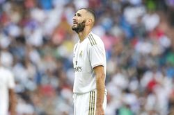 Real Madrid hòa Valladolid 1-1: Cách mạng nào mà quay lại quá khứ?