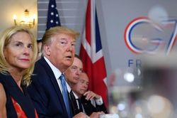 Tuyên bố sửng sốt của Tổng thống Donald Trump