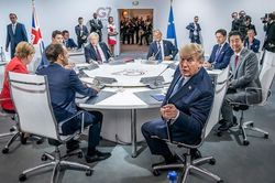 Ông Trump tiếc vì không áp thuế quan cao hơn lên hàng Trung Quốc