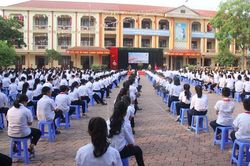 Tạo tâm lý thoải mái cho các em học sinh trong ngày tựu trường