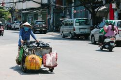 Cả nước sáng nắng chiều mưa ngày đầu tuần