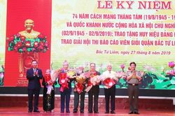 Nhịp cầu nối giữa quá khứ hào hùng và hiện tại ngày càng đổi mới