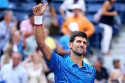 US Open ngày 1: Djokovic 'khởi động' nhẹ nhàng