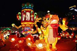 Lễ hội Trung thu phố cổ, giữ gìn văn hóa truyền thống