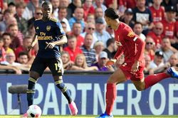 Chi 130 triệu bảng mua sắm, Arsenal vẫn 'mèo lại hoàn mèo'