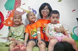 Chiến thắng ung thư máu, cô gái trẻ vẫn quyết 'không rời' khu điều trị hóa chất