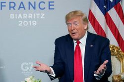 Ông Trump muốn giúp Iran và Triều Tiên trở nên giàu có