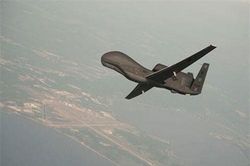 'Bóng ma' RQ-4 Mỹ bất ngờ xuất hiện ngay sau gáy Nga