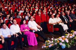 Xúc động Chương trình nghệ thuật đặc biệt 'Theo chân Bác'