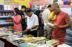 Hội sách thưa bạn đọc