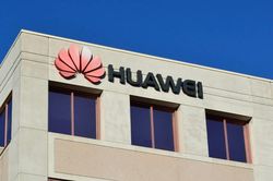 Huawei đang đàm phán cài đặt hệ điều hành của Nga lên máy tính bảng