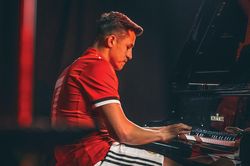 Manchester United đồng ý cho Inter Milan mượn Alexis Sanchez