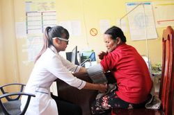 Làm tốt công tác chăm sóc sức khỏe Nhân dân