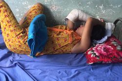 Bắt gã chồng hờ đánh gãy tay, chân bà bầu