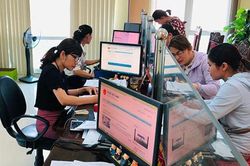 Chờ luật thuế được sửa