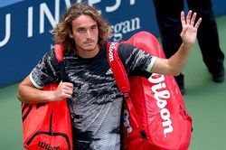 Mỹ mở rộng: Stefanos Tsitsipas, kém thì đừng đổ trọng tài