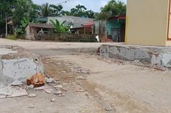 Triệu tập 11 thanh niên xăm trổ đập phá cổng làng
