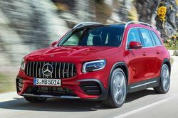 SUV 7 chỗ Mercedes-AMG GLB 35 ra mắt, tăng sức mạnh và off-road