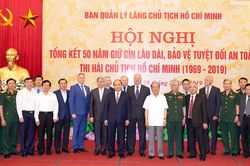 Lăng Bác là một đài hoa vĩnh cửu, một không gian thiêng liêng...