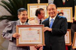 Danh sách nghệ sĩ được Chủ tịch nước phong tặng, truy tặng danh hiệu NSND, NSƯT