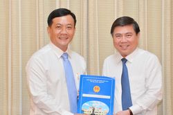 Đồng chí Hà Phước Thắng làm Chánh Văn phòng UBND TPHCM